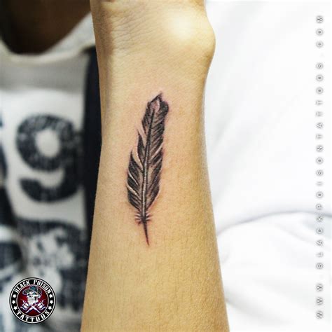 Feather Tattoos and its Designs Ideas Images and Meanings ...