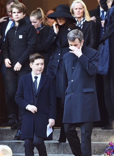 Federico de Dinamarca y su hijo Christian en el funeral de ...