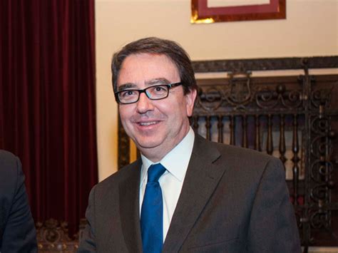 Fernando Galván, único candidato a rector de la ...