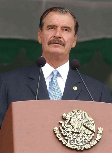Ficheiro:Vicente Fox podium.jpg – Wikipédia, a ...