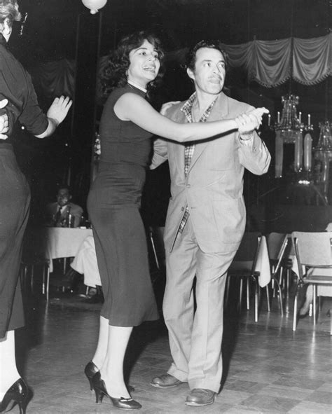 Fichier:Tin Tan dancing with Flor Silvestre.jpg — Wikipédia