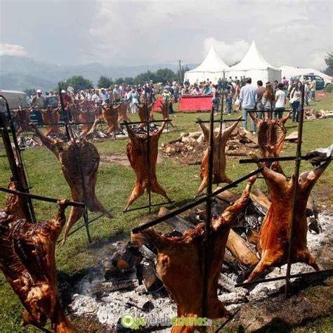 Fiesta del Cordero 2016 en el Prau Llagüezos | Fiestas en ...