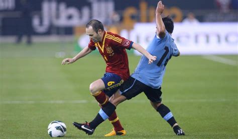 File:Andres Iniesta v Uruguay 2013.jpg   Wikipedia