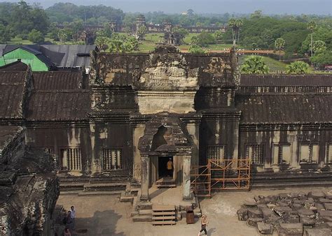 File:Angkor Wat  12224465433 .jpg   Wikimedia Commons