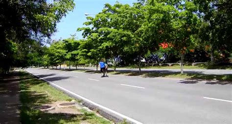 File:Avenida del Parque Mirador Sur   Santo Domingo.jpg ...