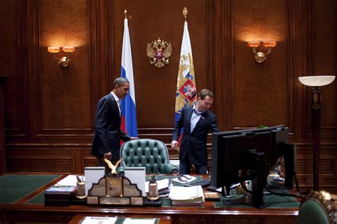 File:Barack Obama in Dmitry Medvedev s office.jpg ...