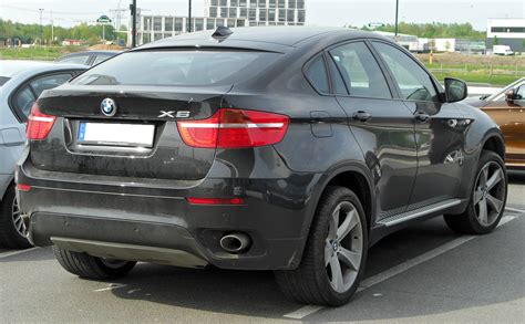 File:BMW X6 xDrive35d rear 20100425.jpg   Wikimedia Commons