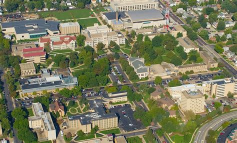 File:Bradley U Campus Aerial.jpg   Wikimedia Commons