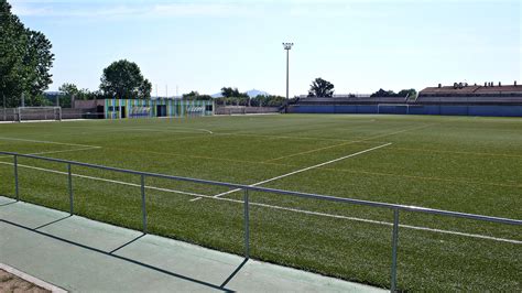 File:Campo de futbol de palafolls.JPG   Wikimedia Commons