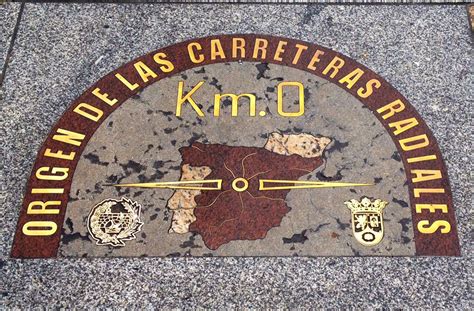 File:Centrum Km 0 Madrid.JPG   Wikimedia Commons