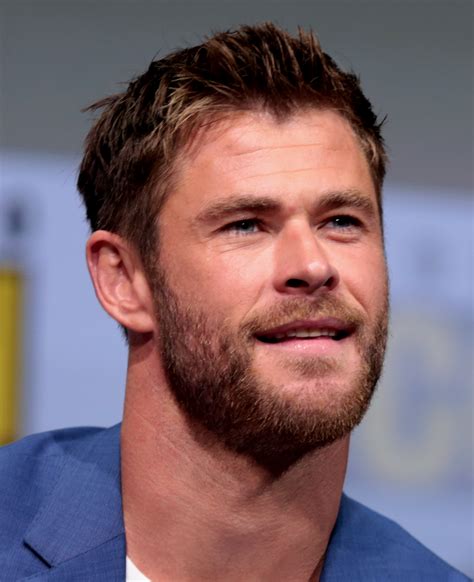 File:Chris Hemsworth in 2017 by Gage Skidmore  3 .jpg ...