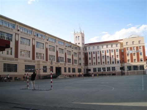 File:Colegio San Juan Bautista de La Salle, Valladolid.jpg ...