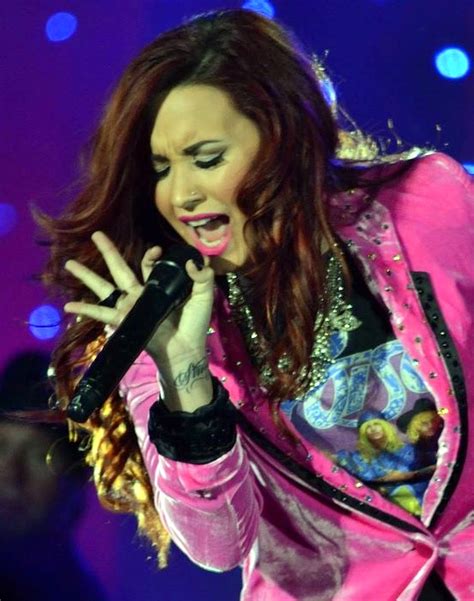 File:Demi Lovato 2012 cropped.jpg   Wikipedia