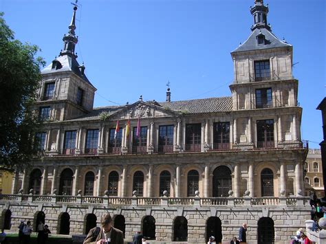 File:El ayuntamiento de Toledo.JPG