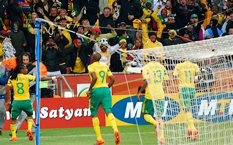 File:First game of the 2010 FIFA World Cup, South Africa ...