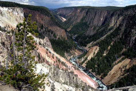 File:Grand Canyon of the Yellowstone  3678677677 .jpg ...