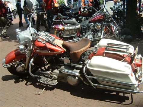 File:Harley Davidson 6.jpg   Wikimedia Commons