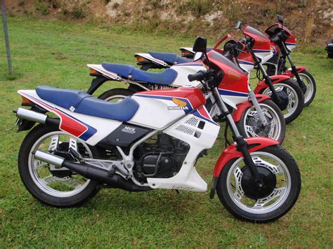 File:Honda Motorcycles MVX250.JPG   Wikipedia