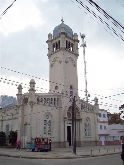 File:Iglesia San Juan Bautista, Florencio Varela.JPG ...