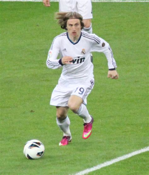 File:Luka Modrić Real Madrid.jpg   Wikimedia Commons