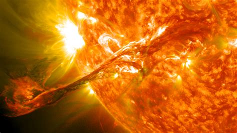 File:Magnificent CME Erupts on the Sun   August 31.jpg ...