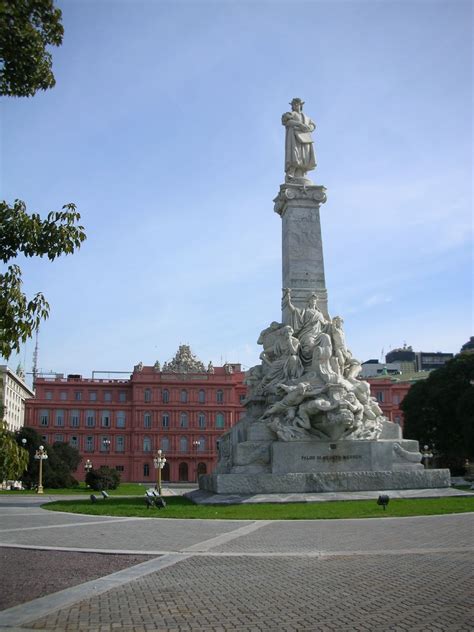 File:Monumento a Colón, Buenos Aires.jpg   Wikimedia Commons