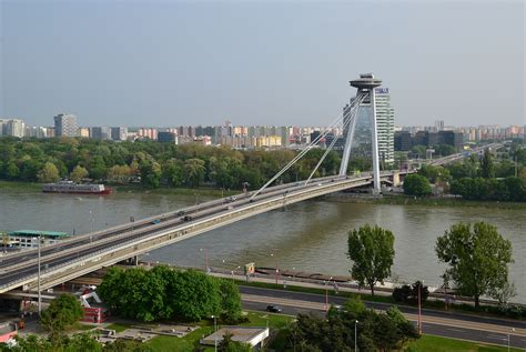File:Most SNP, Bratislava  by Pudelek .JPG   Wikipedia