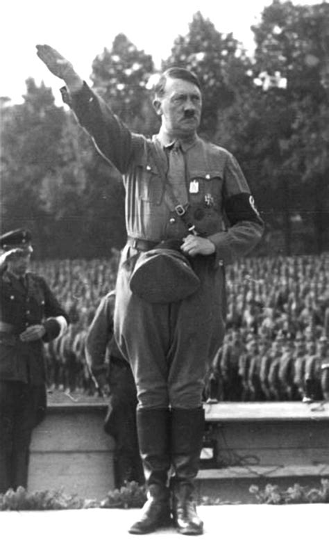 File:Nürnberg Reichsparteitag Hitler retouched.jpg ...