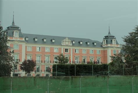 File:Palacio de la Moncloa  Madrid  01.jpg   Wikimedia Commons