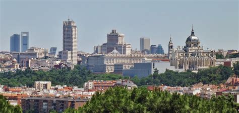 File:Panorama de Madrid desde el parque de San Isidro.JPG ...