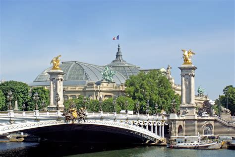 File:Paris, Pont Alexandre III & Grand Palais, June 2014 ...