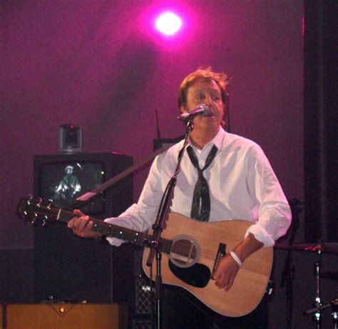 File:Paul McCartney 2007.jpg   Wikimedia Commons