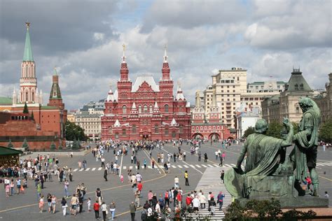 File:Plaza Roja  Moscú .JPG   Wikimedia Commons