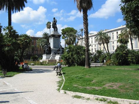 File:Rome piazza cavour 20050922.jpg   Wikimedia Commons