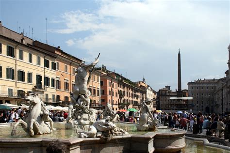 File:Rome Piazza Navona.jpg