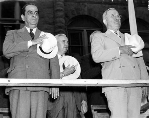File:Rómulo Gallegos and Harry S. Truman.jpg   Wikimedia ...