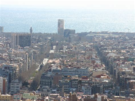 File:Spain.Catalonia.Barcelona.Vista.Arc.TriomfCROPPED.jpg ...