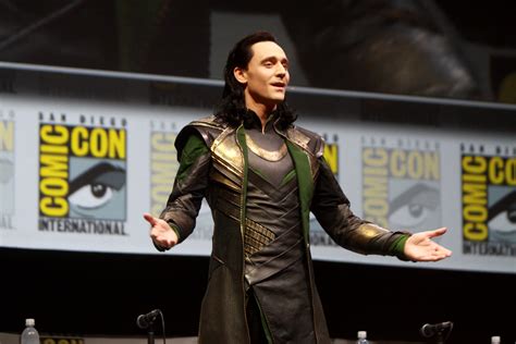 File:Tom Hiddleston, Loki  4 .jpg