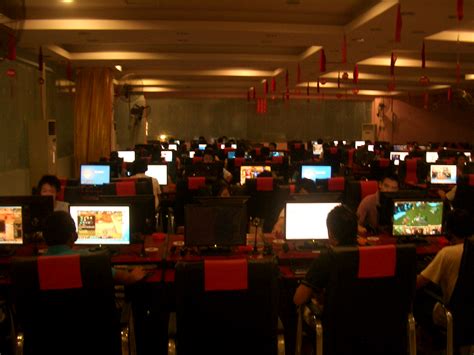 File:Tongyang   downtown   internet cafe   CIMG9869.JPG ...