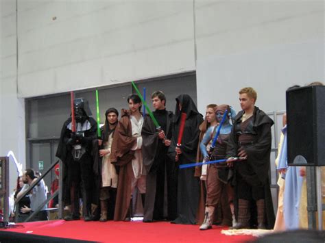 File:Torino Comics 2006 Star Wars cosplayers.jpg ...