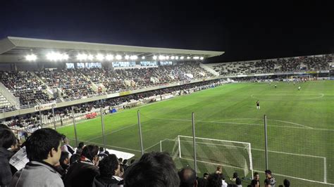 File:Tribuna Estadio Cartagonova.JPG   Wikimedia Commons