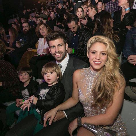 Filhos de Shakira e Piqué brilham em noite de gala ...