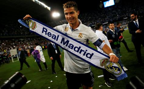 Fin du feuilleton : Cristiano Ronaldo va rester au Real ...