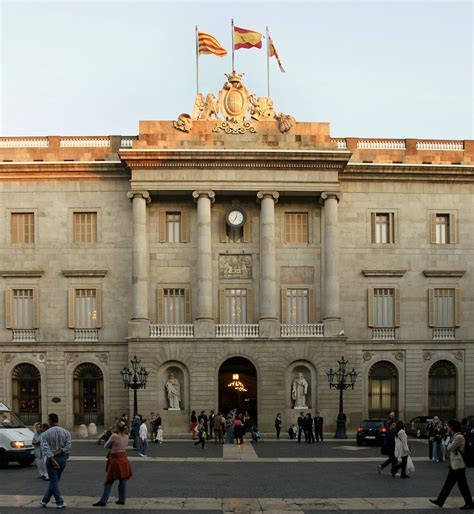 Fitxer:Ajuntament de Barcelona.JPG   Viquipèdia, l ...