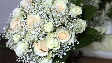 Flores para boda en Madrid. Rosas blancas y paniculata 4