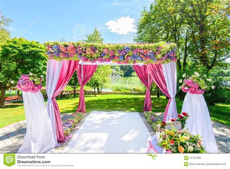 Flower Garden Wedding   Outdoor Wedding Ideas With Flower ...