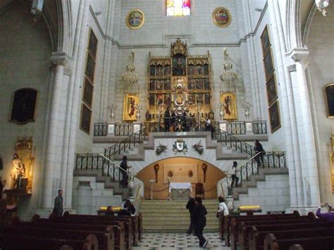 Foto Catedral de la Almudena – Guía Callejero Madrid Ciudad
