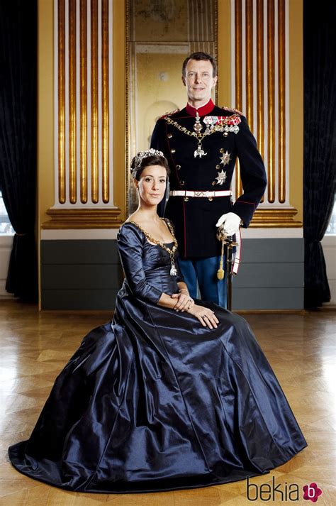 Foto oficial de los Príncipes Joaquín y Marie de Dinamarca ...