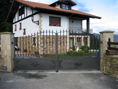Foto: Puertas de Forja de Kabeforja #289651   Habitissimo