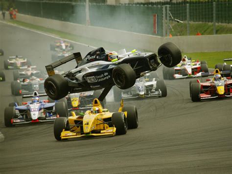 Fotos accidentes Formula 1   Taringa!